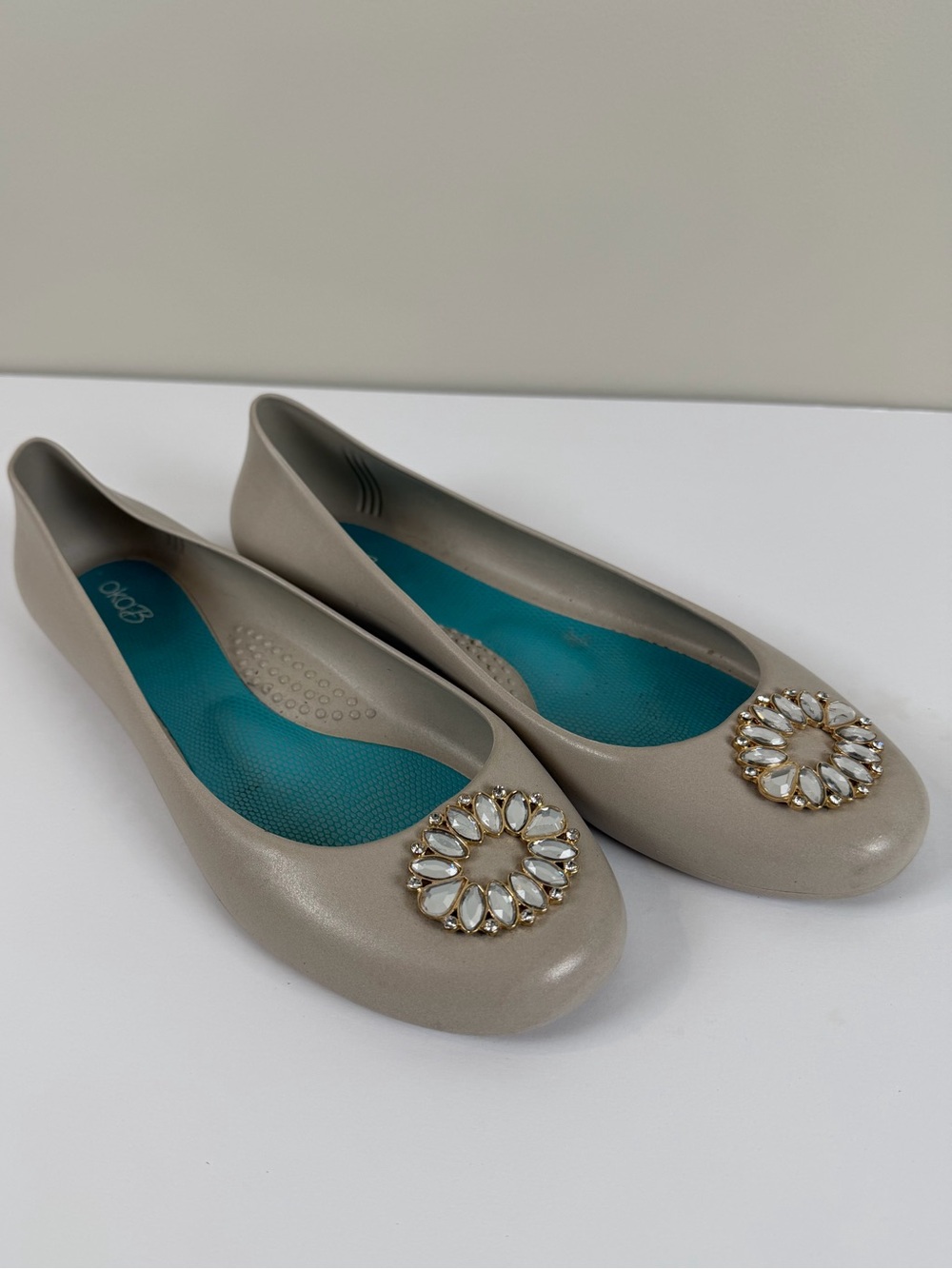OKA b. Okabashi Jeweled Ballet Flats Size 10